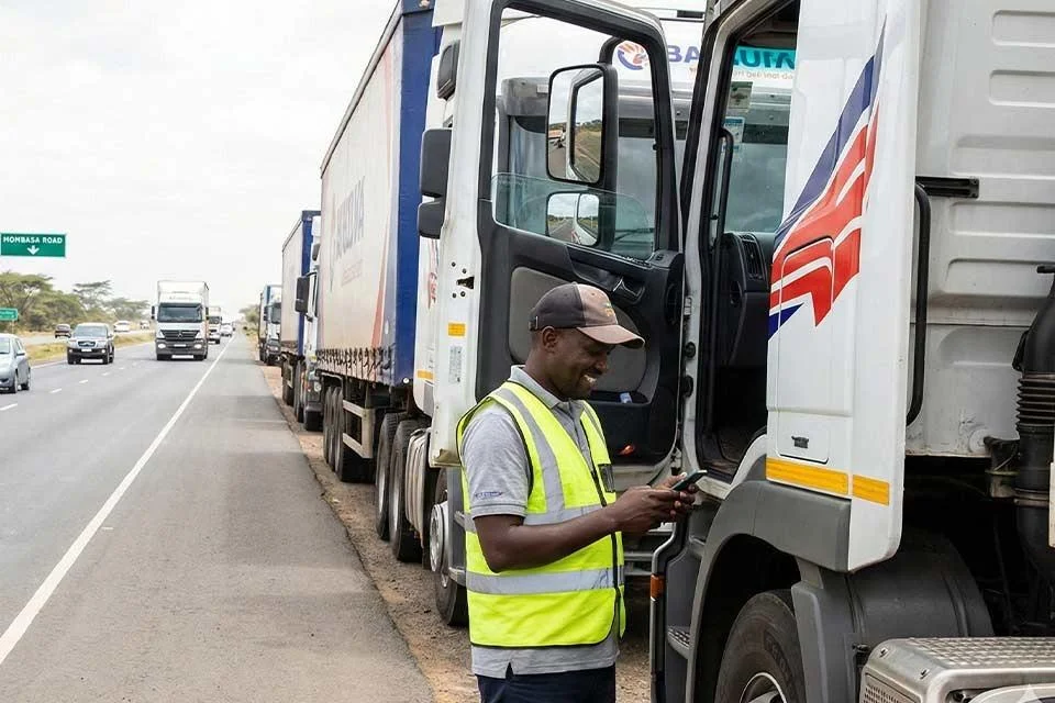 Fleet Management Beyond Tracking: Using Data to Improve Rider Behaviour